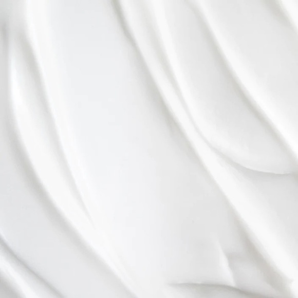 Purlisse Coconut Oil + Plumeria Silky Body Butter - Picture 3 of 3